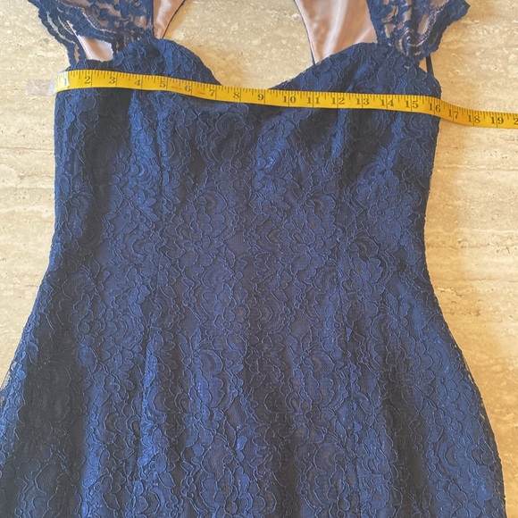 Ralph Lauren, navy lace evening gown,excellent condition, see measurements below - Picture 8 of 16